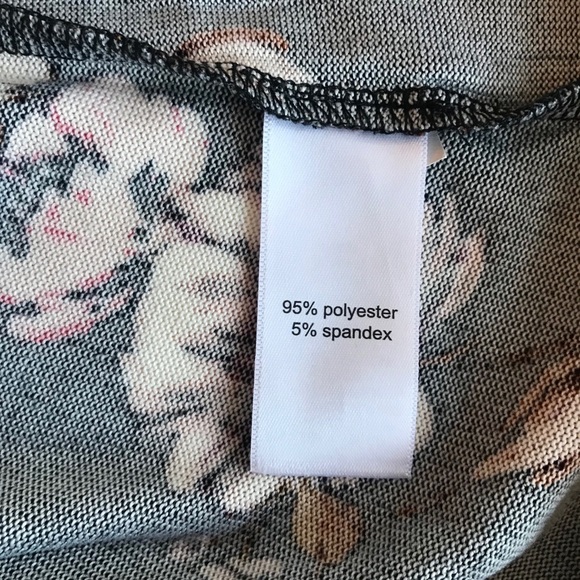 SMALL Cozy Floral Long Lantern Sleeve - Picture 13 of 14